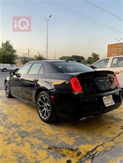 کرایسلەر 300